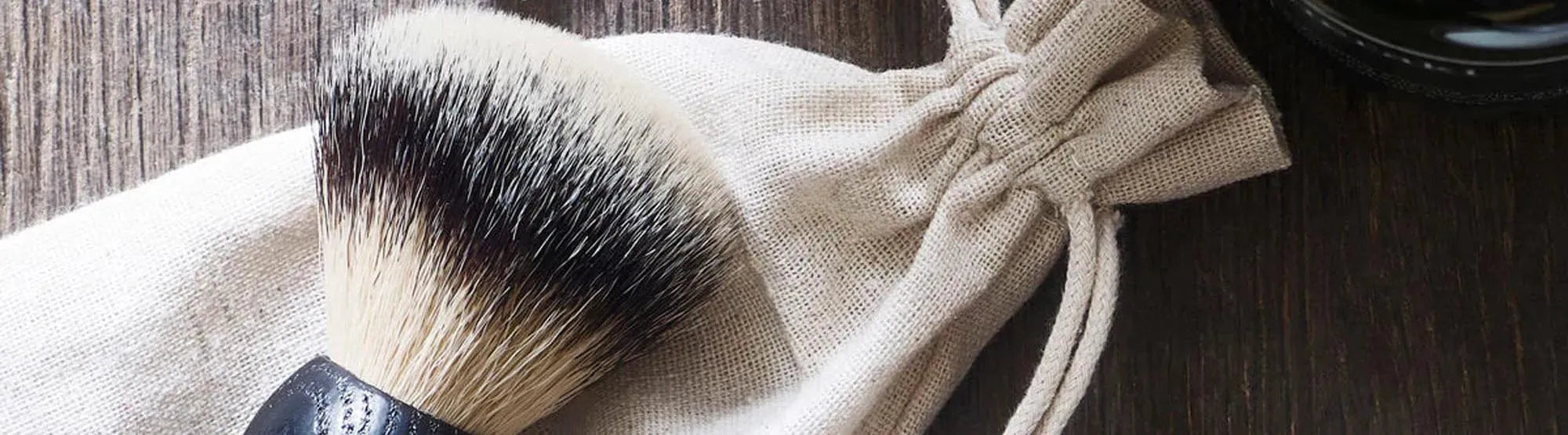 Entdecken Sie das luxuriöse KAQTU Geschenkset Body Treatment: Natürliche Pflege mit Sheabutter, Aloe Vera und Kokosöl für geschmeidige Haut.