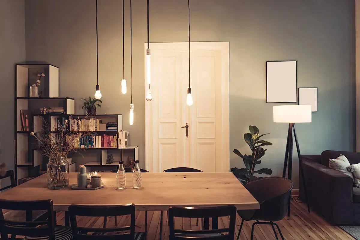 Entdecke die Men's World Kollektion: stilvolle Möbel, maskuline Akzente und robuste Materialien für dein modernes Zuhause.