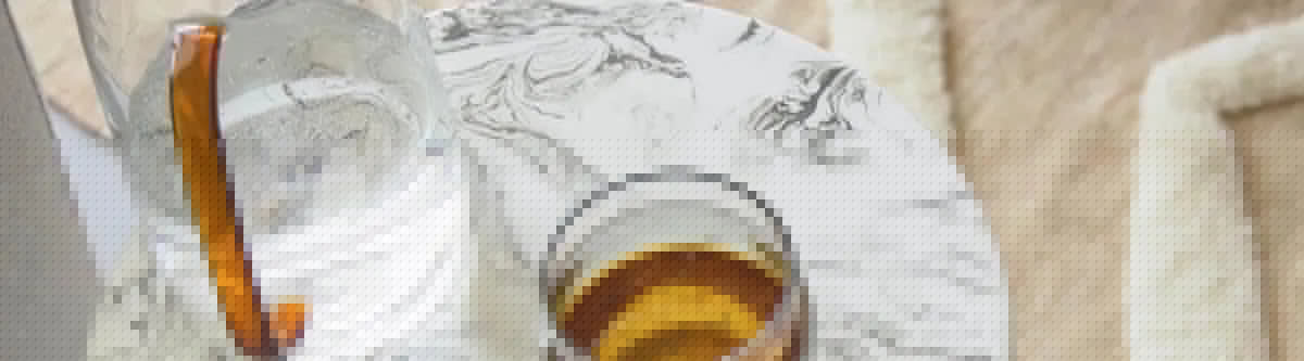 KAQTU Jenaer-Glas Kollektion – elegante Borosilikatglas-Produkte wie Teekannen, Kaffeebereiter, Backformen; nachhaltig, zeitloses Design.