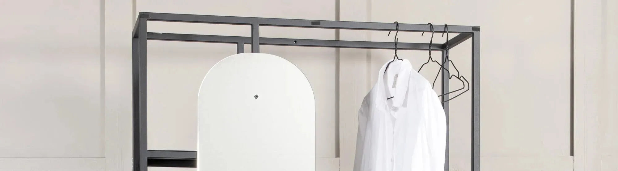 Entdecke die KAQTU Kleiderbügel Kollektion: stilvolle und funktionale Aufhänger für Ordnung und Eleganz in deinem Kleiderschrank.