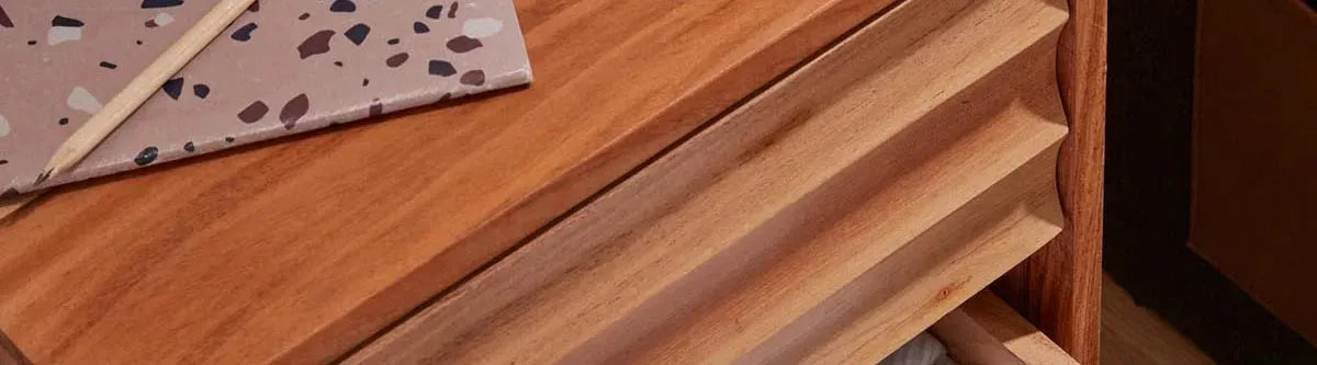 Entdecken Sie die Meori Kollektion: Faltboxen und Einkaufskörbe, die Funktionalität, Stil und Nachhaltigkeit vereinen. Ideal für Zuhause, Büro und unterwegs!