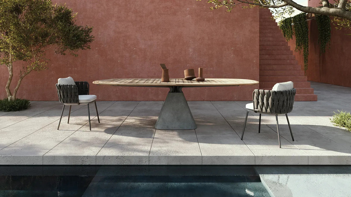 Entdecken Sie unsere robusten und wetterfesten Outdoor-Tische für Garten, Balkon und Terrasse. Ideal für gemütliche Stunden im Freien!