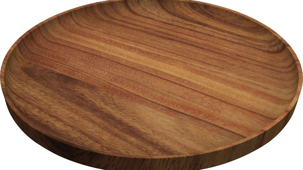 Schönwald Playground Serie mit Steinzeug-Tellern und Bowls in Weiss und Taupe sowie Holztellern auf dem Tisch