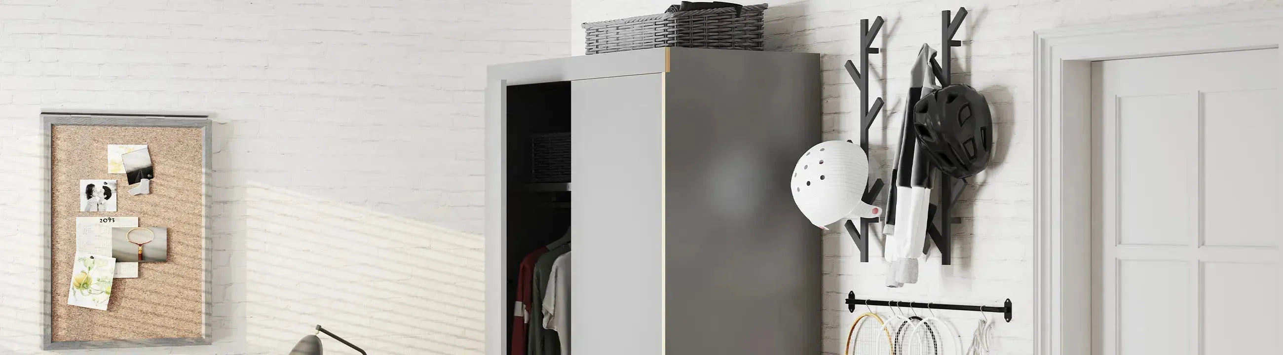 Schränke: stilvoller Stauraum für jedes Zimmer – Drehtüren- oder Schiebetürenschrank, Holz- oder Metall-Design, flexibel kombinierbar.