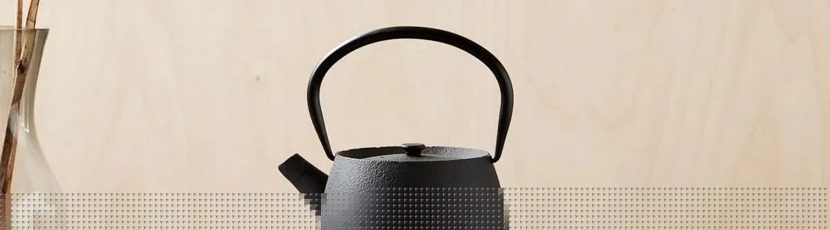 Entdecke stilvolle Teelichthalter für Dein Zuhause! Elegante Designs, die Wärme und Gemütlichkeit in jeden Raum bringen. Perfekt für jeden Einrichtungsstil.