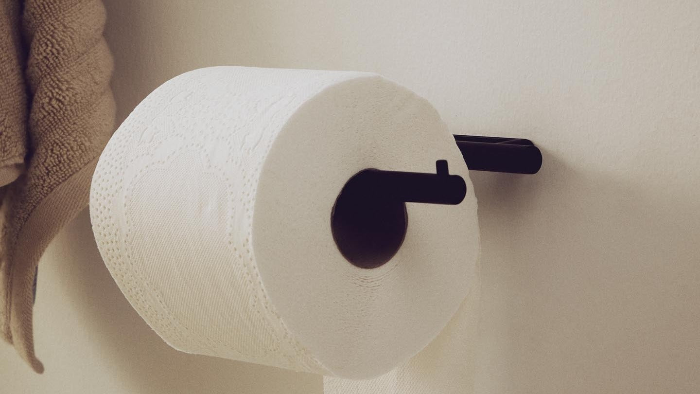 Entdecke die stilvollen Toilettenpapierhalter von KAQTU – funktional und elegant für jedes Badezimmer. Hochwertige Materialien und durchdachtes Design.