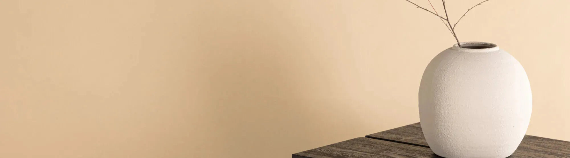 Entdecke stilvolle Vasen bei KAQTU: moderne Designs, handgefertigte Unikate und nachhaltige Materialien für dein Zuhause.
