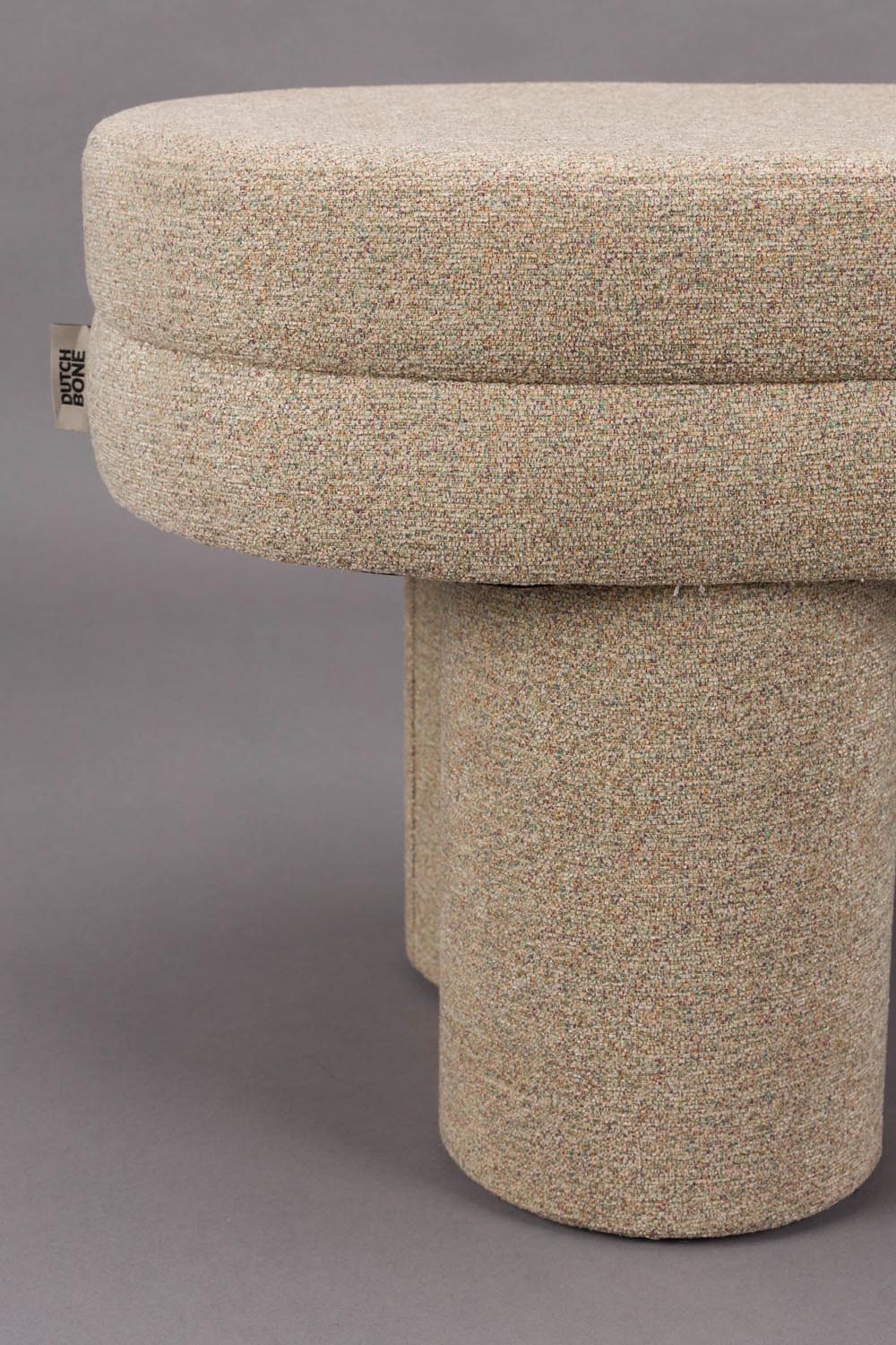 Fern Bank in Beige präsentiert im Onlineshop von KAQTU Design AG. Pouf ist von Dutchbone