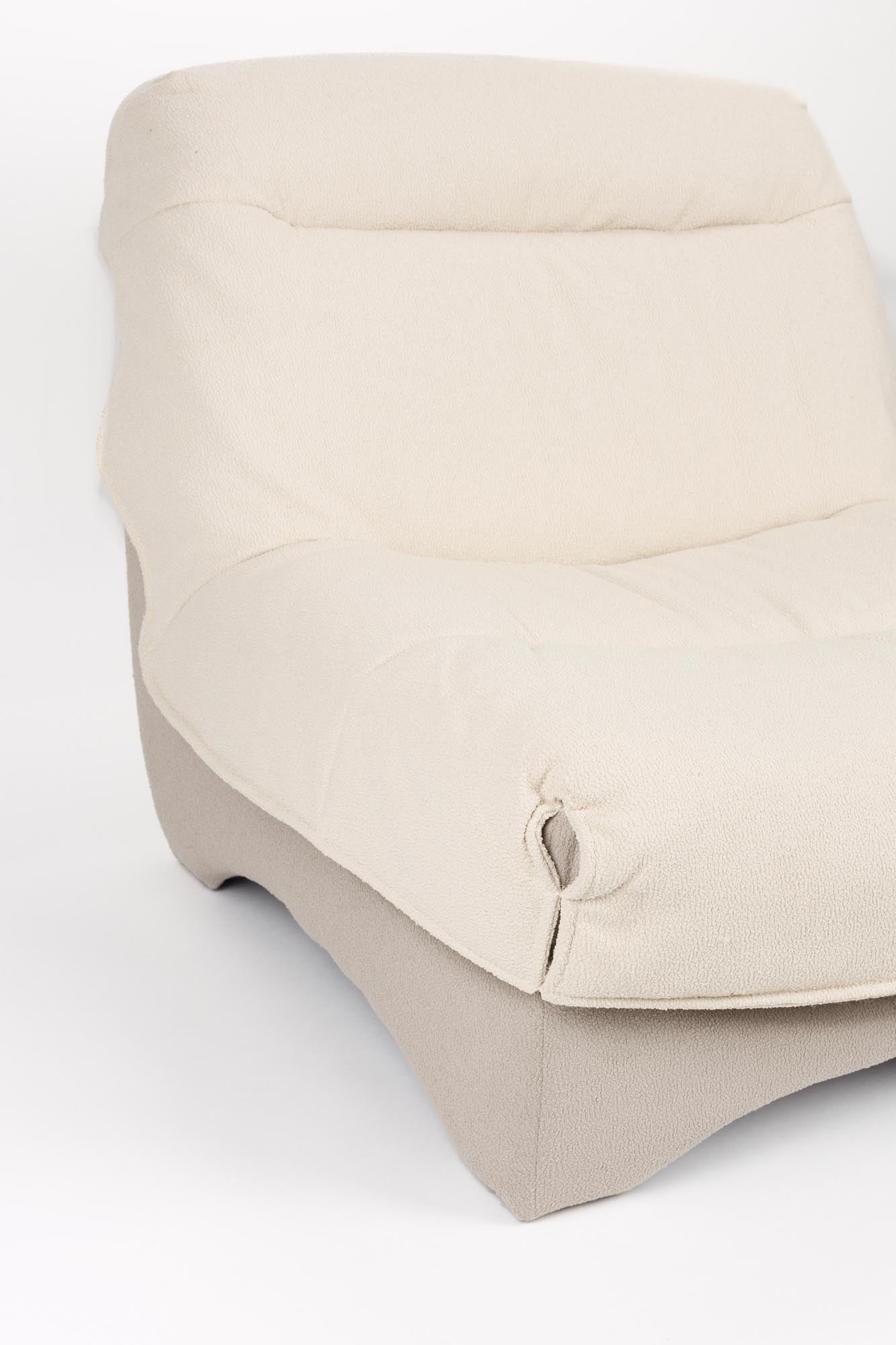Eleganter Lounge Chair Twister von White Label Living, modern und komfortabel, perfekt für stilvolle Entspannung daheim.