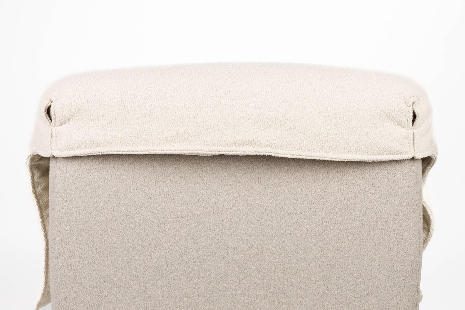Eleganter Lounge Chair Twister von White Label Living, modern und komfortabel, perfekt für stilvolle Entspannung daheim.