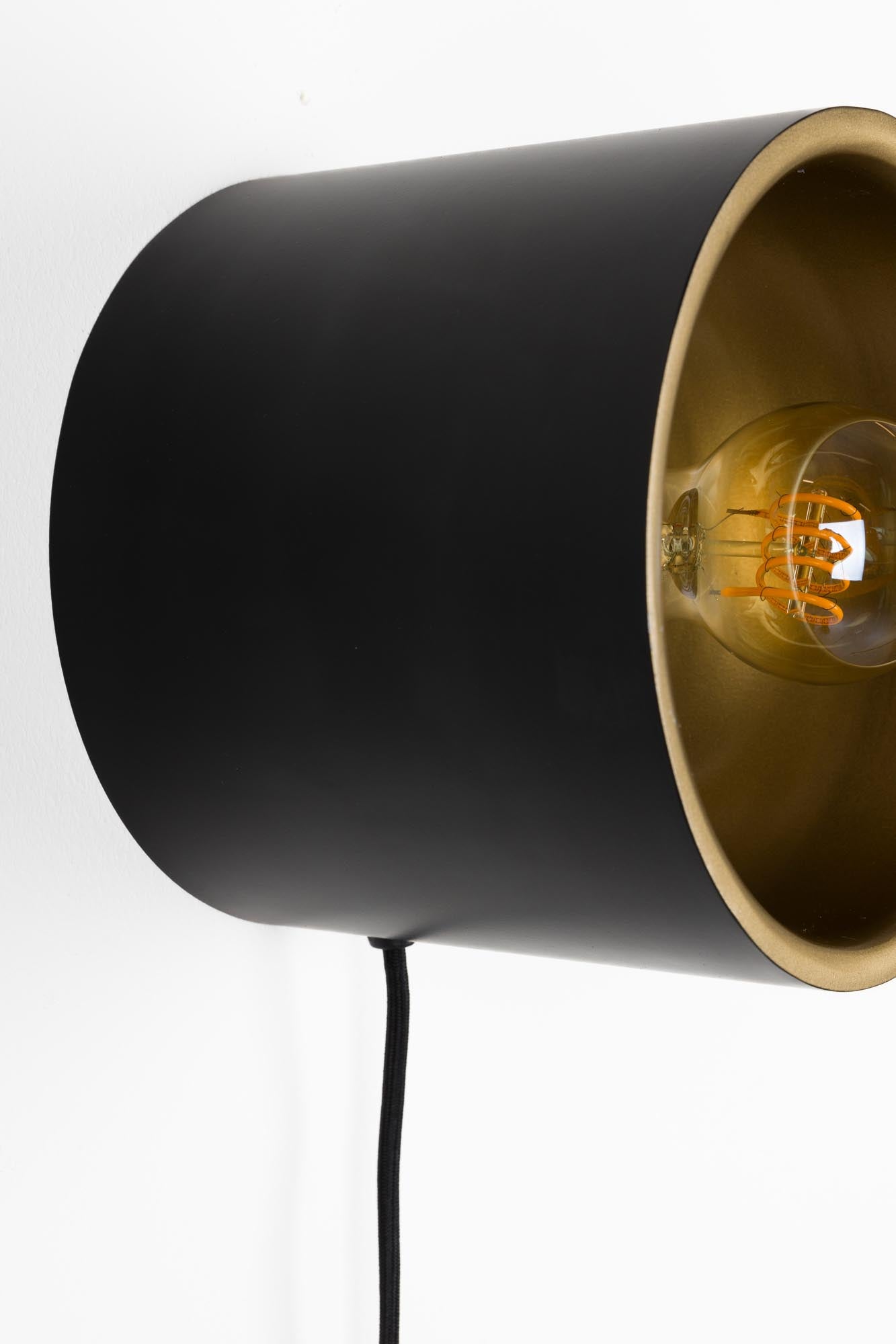 Die Sunny Rund S Wandleuchte von White Label Living überzeugt mit stilvollem Design und erstklassiger Qualität.