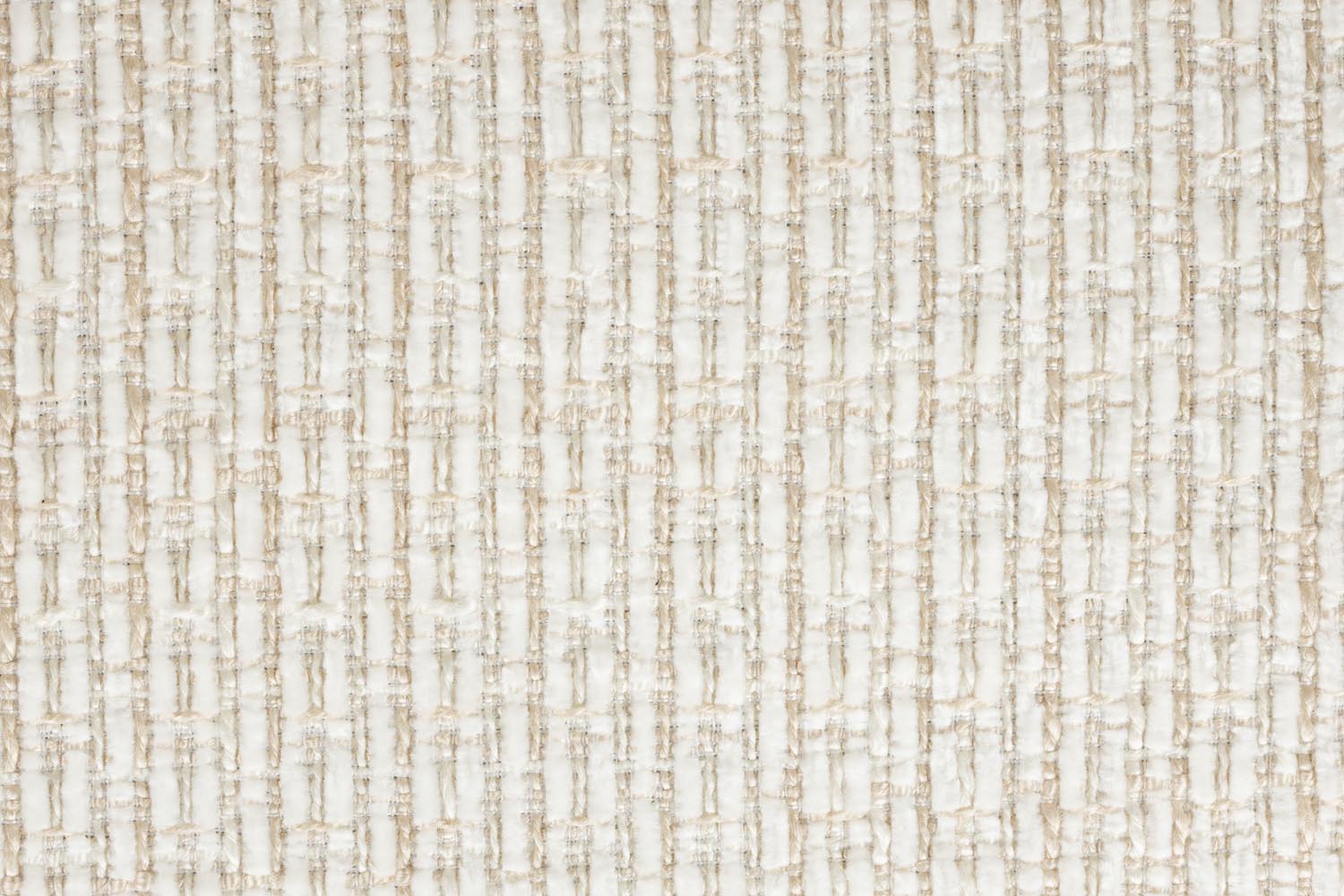 Der Sela Esszimmerstuhl von Dutchbone: elegantes Design, bequeme Polsterung, ideal für stilvolle Wohn- und Esszimmer.
