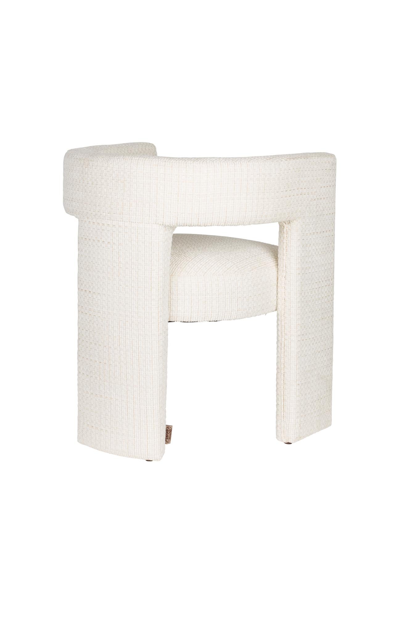 Der Medina Esszimmerstuhl von Dutchbone vereint elegantes Design, hohen Sitzkomfort und erstklassige Materialqualität.