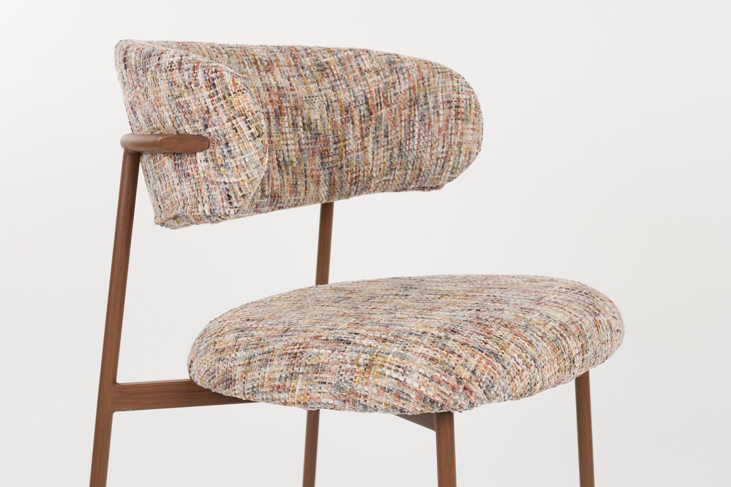 Eleganter Stuhl Claes von White Label Living, modernes Design, komfortabel gepolstert, perfekt für Esszimmer oder Arbeitsbereich.