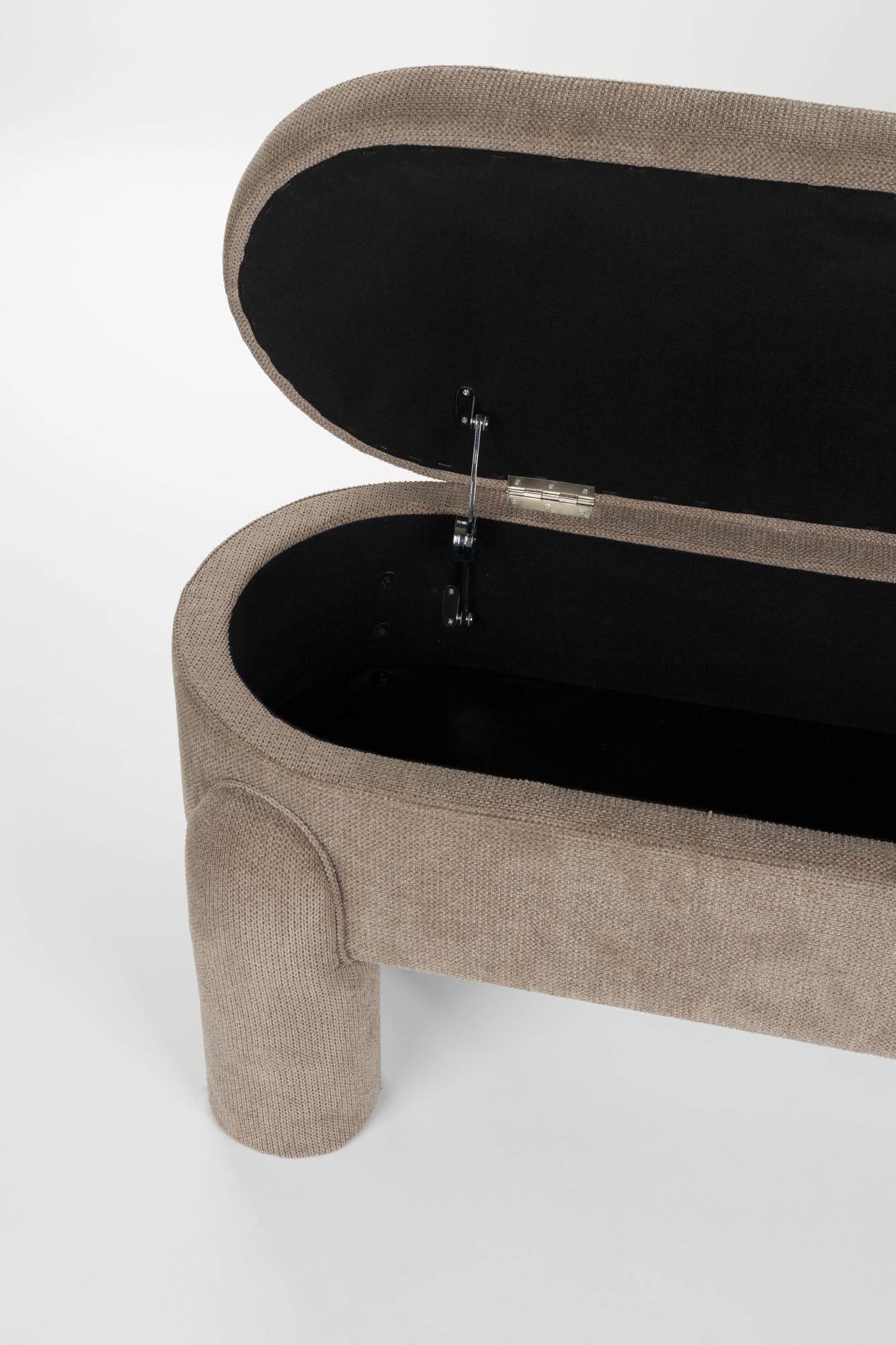 Die Bank Orly von White Label Living besticht durch modernes Design und hochwertige Verarbeitung für stilvolle Wohnräume.
