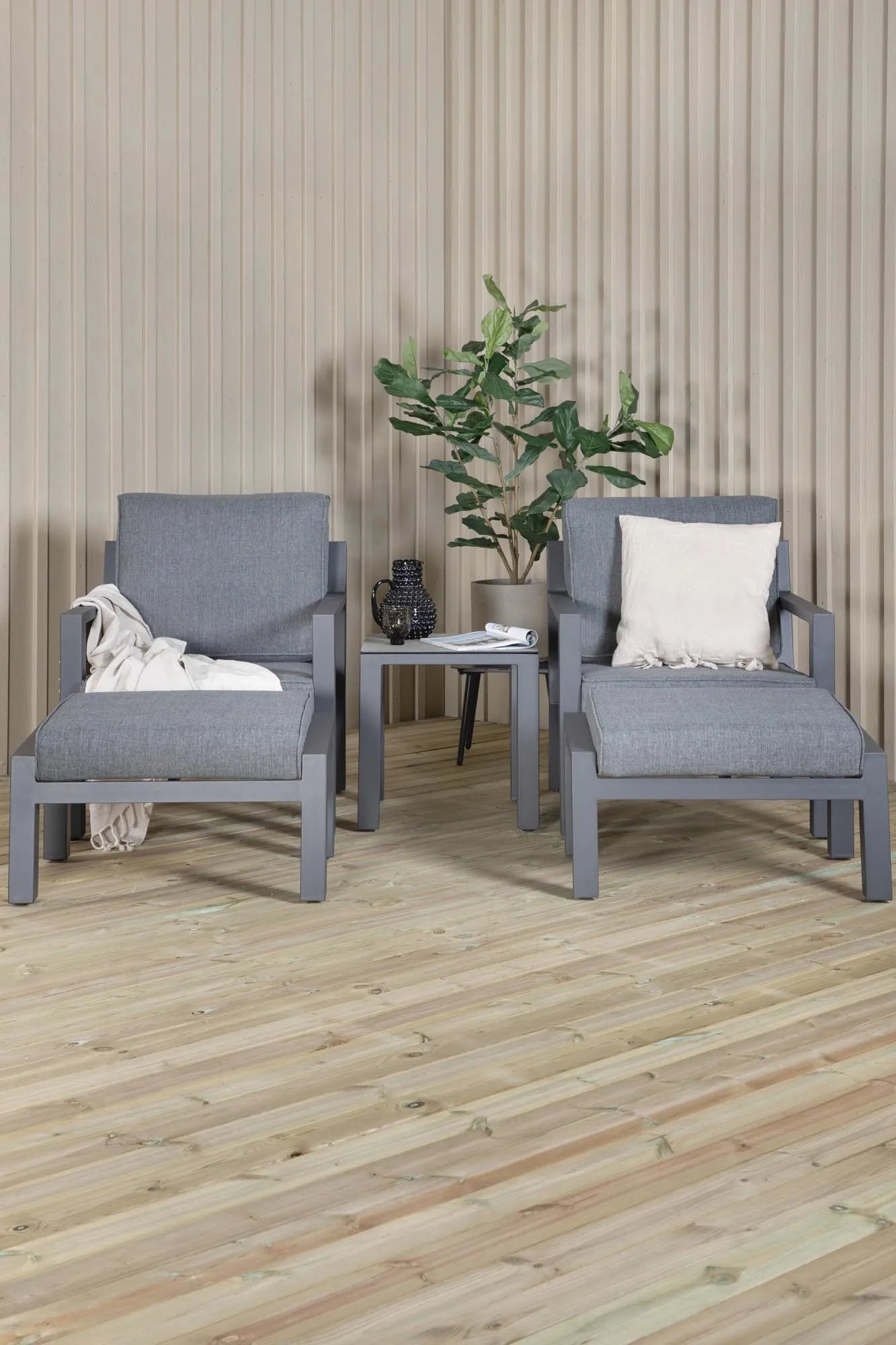 Elegantes Barcelona Lounge Set 50cm für stilvolle Outdoor-Momente.