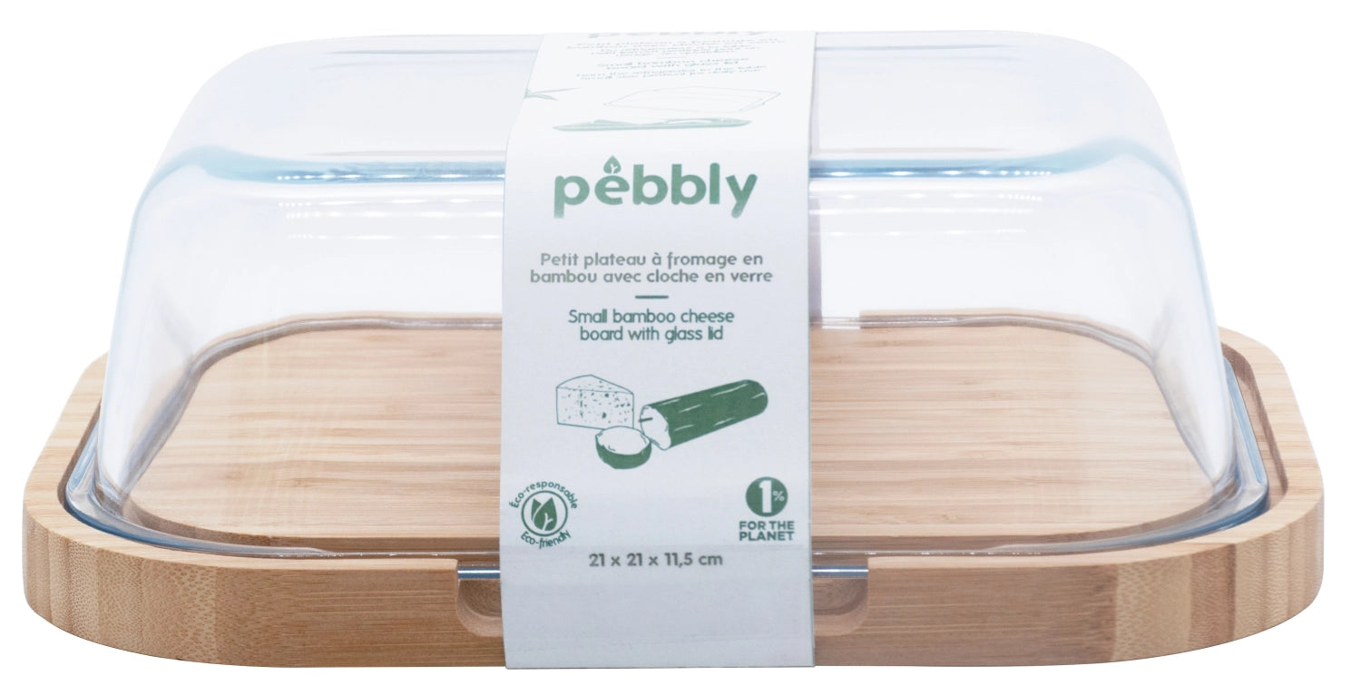 Elegante Käsebox von Pebbly mit Glasdeckel und Bambus-Brett, ideal für die stilvolle Präsentation und Aufbewahrung von Käse.