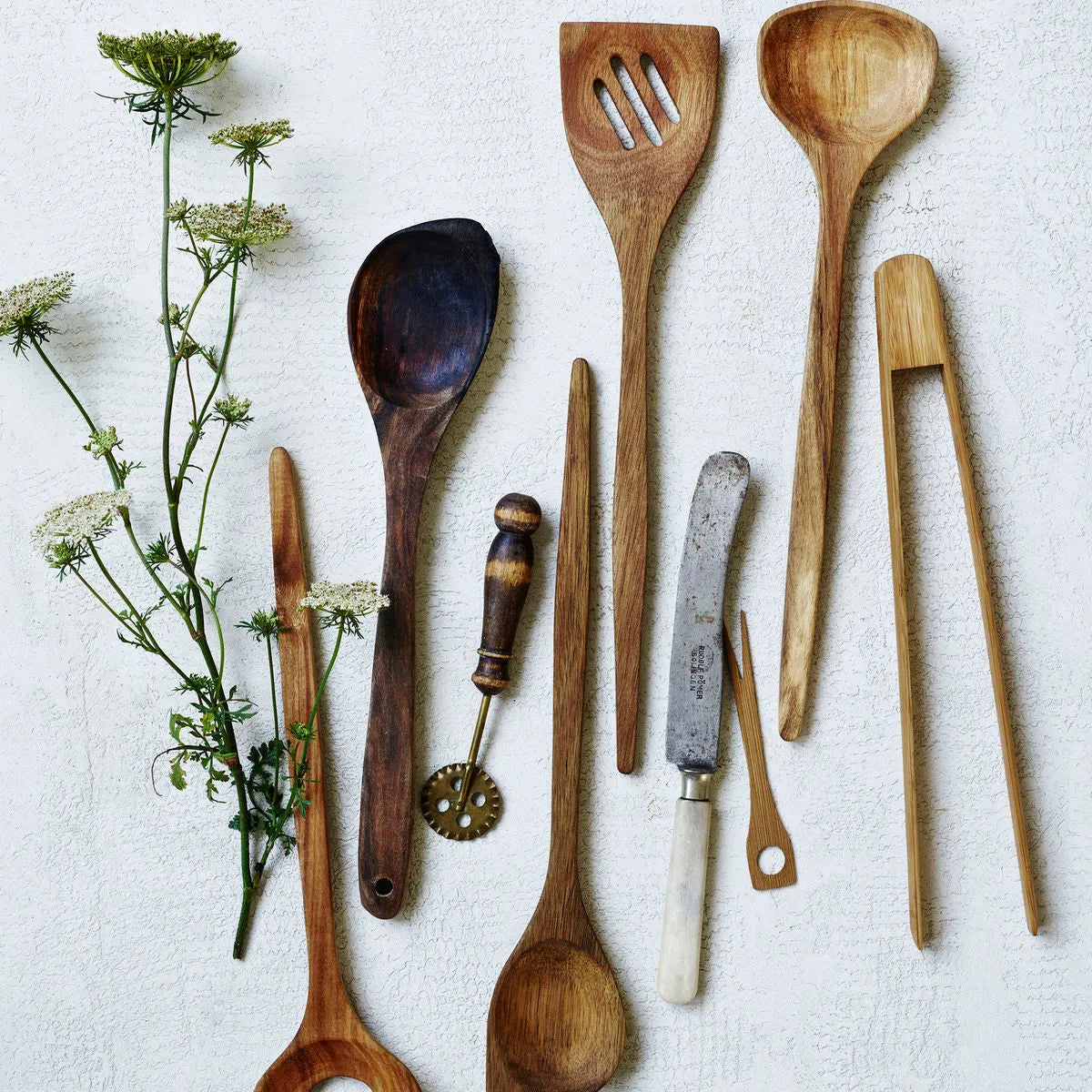 Salad set, Natur in Natur präsentiert im Onlineshop von KAQTU Design AG. Salatzubehör ist von Nicolas Vahé