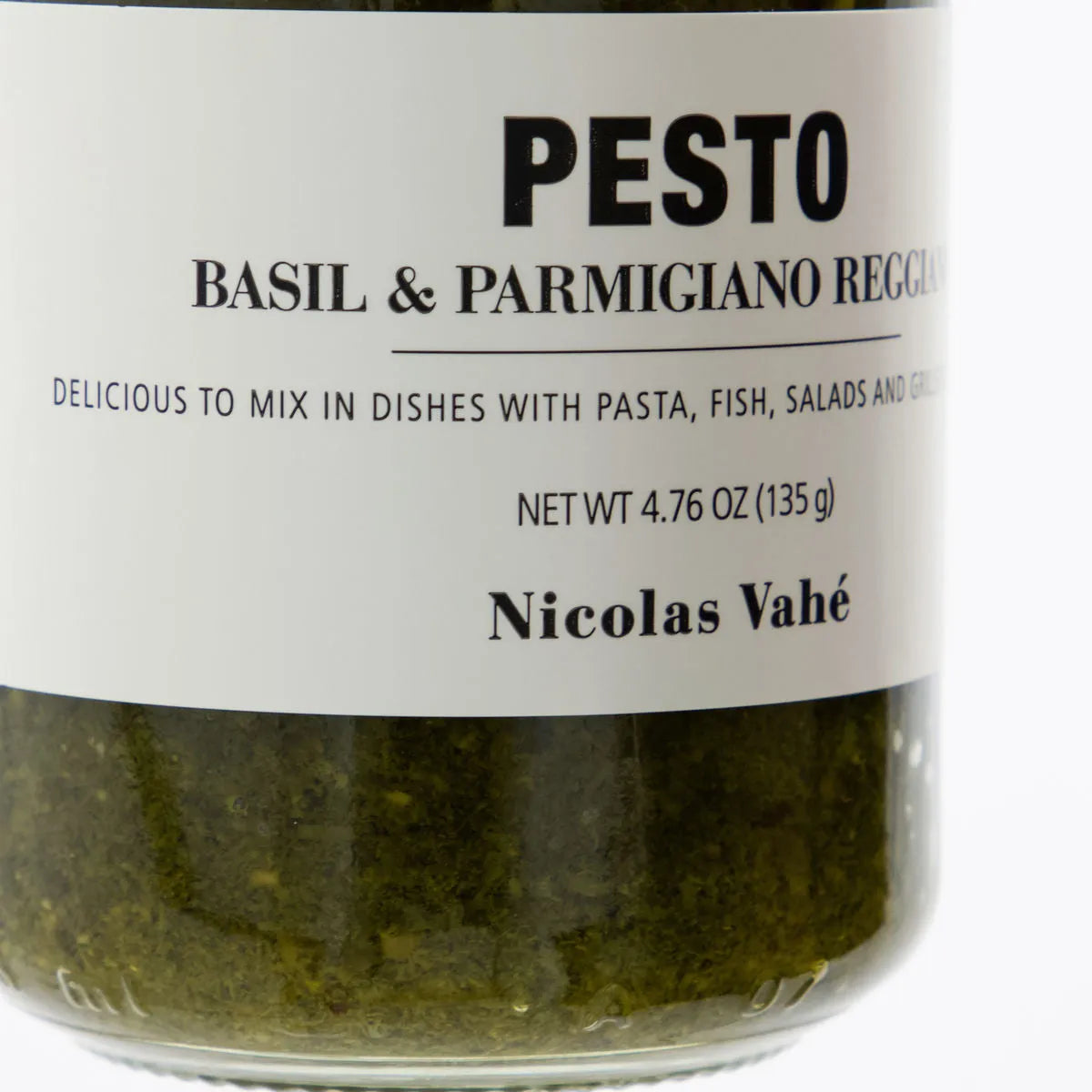 Aromatisches Pesto mit frischem Basilikum und echtem Parmigiano Reggiano.