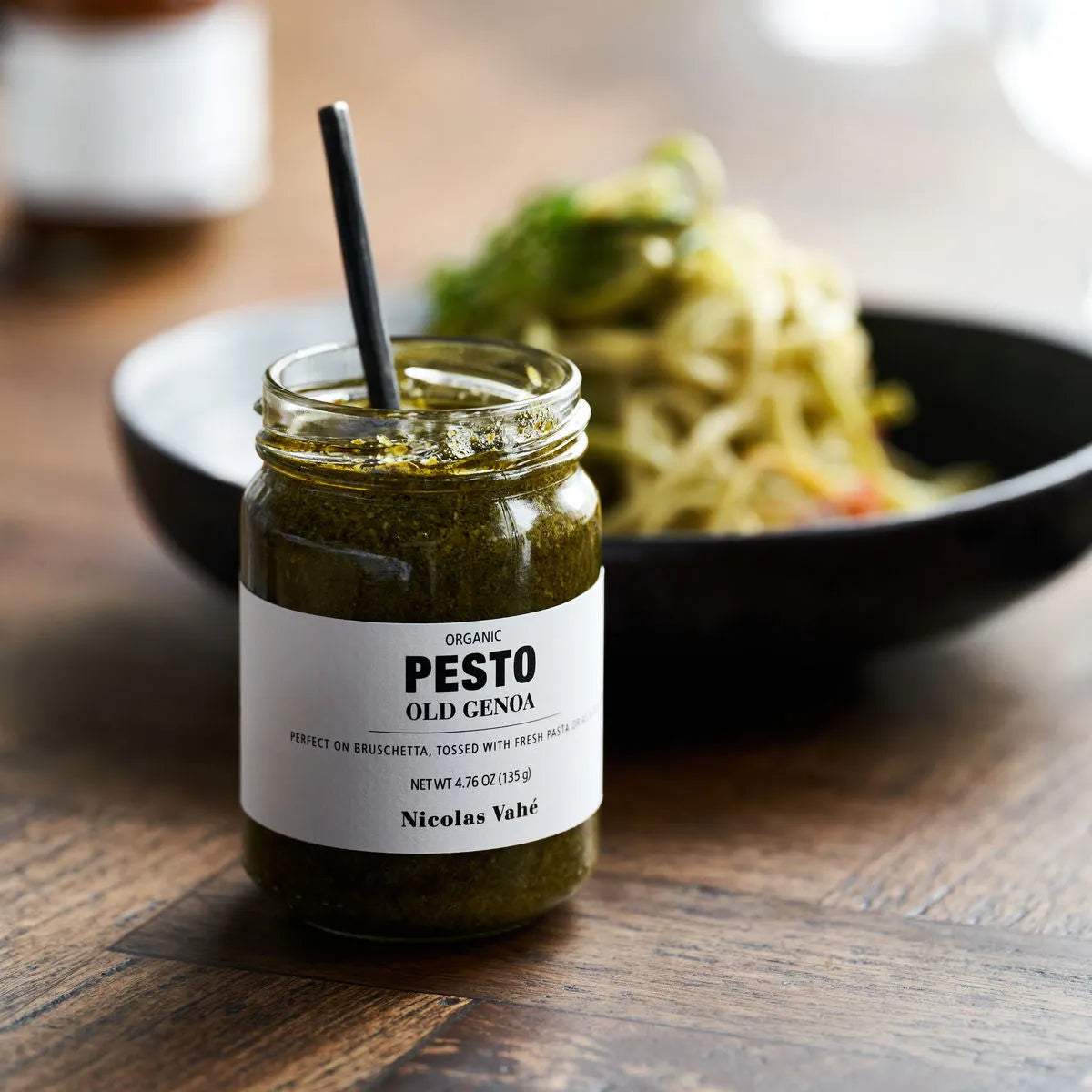 Organic pesto old Genoa in Elfenbein präsentiert im Onlineshop von KAQTU Design AG. Lebensmittel ist von Nicolas Vahé