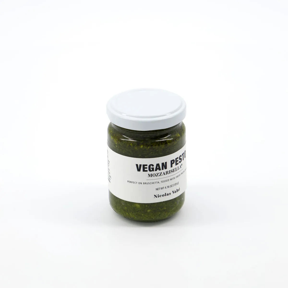 Vegan pesto mit mozzarisella in Elfenbein präsentiert im Onlineshop von KAQTU Design AG. Lebensmittel ist von Nicolas Vahé