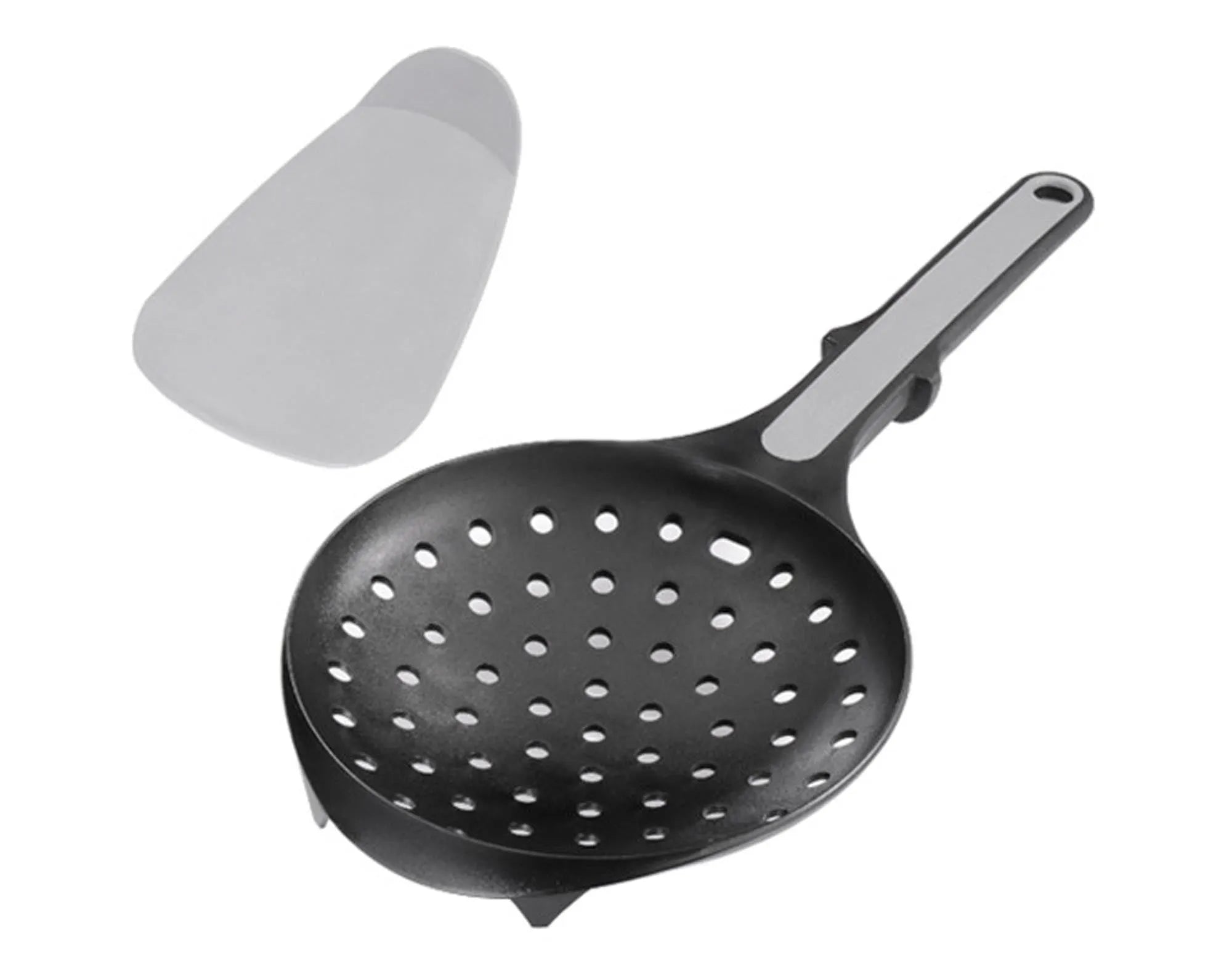 Knöpfli Spätzlelöffel Scodel von GEFU: Edelstahl, spülmaschinenfest, ergonomisch, ideal für perfekte Spätzle und Knöpfli.