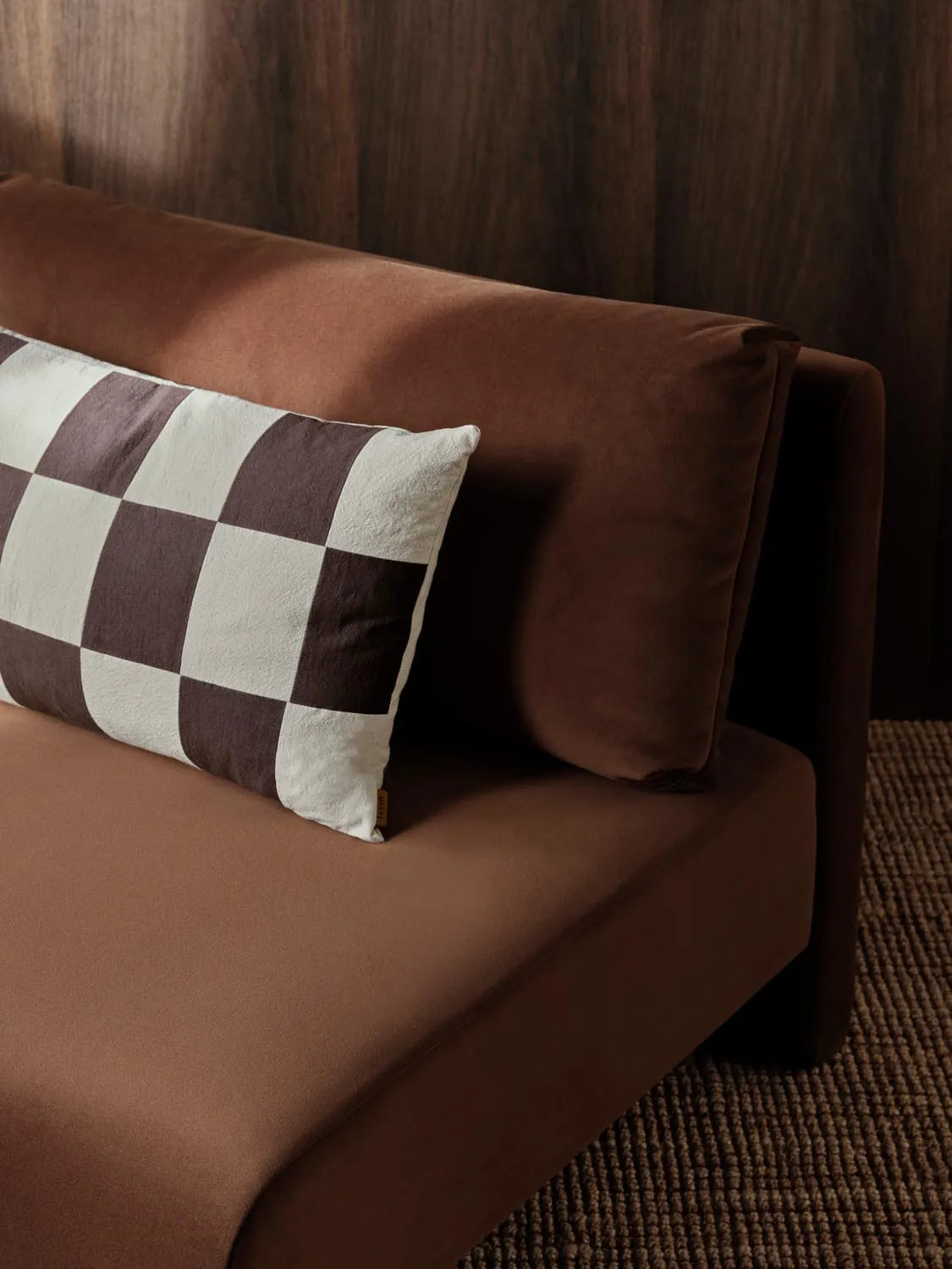 Elegantes Patchwork-Kissen von Ferm Living für stilvolle Akzente.