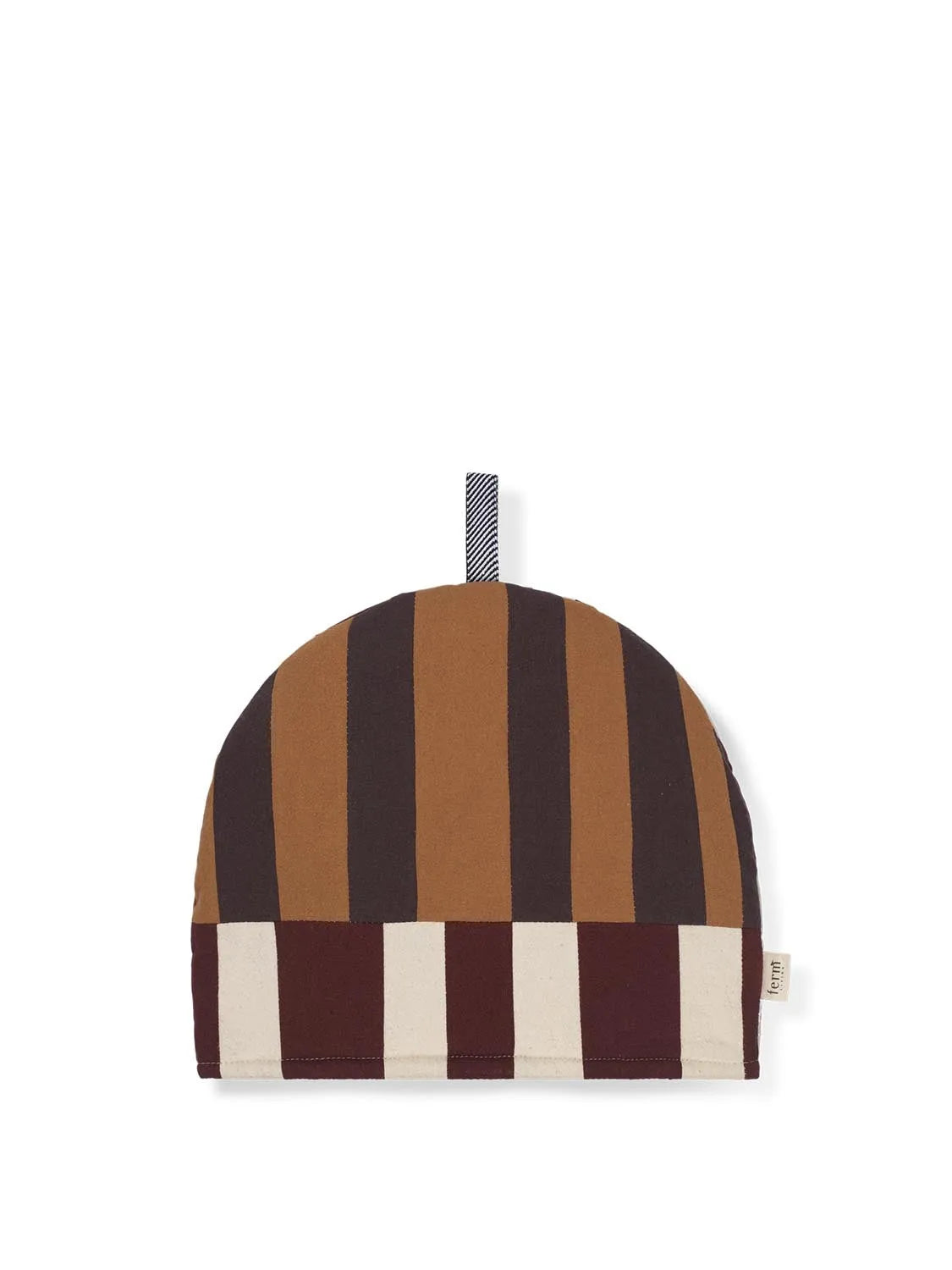 Der Section Tea Cosy von Ferm Living: Nachhaltiger Teewärmer aus Bio-Baumwolle mit modernem Patchwork-Design. Stilvoll und funktional.