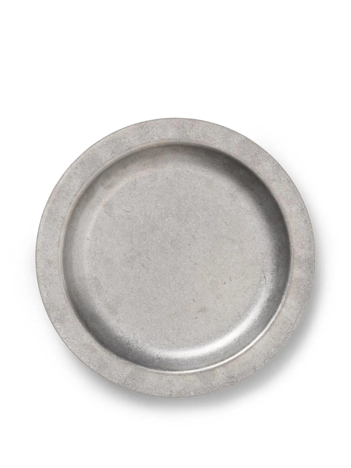 Tumbled Plate  in  Stainless Steel präsentiert im Onlineshop von KAQTU Design AG. Teller ist von Ferm Living