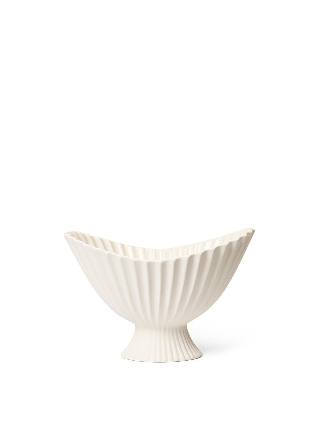 Fountain Bowl 28 in  Offwhite präsentiert im Onlineshop von KAQTU Design AG. Schüssel ist von Ferm Living