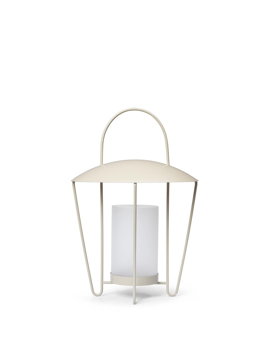 Abri Lantern  in  Cashmere präsentiert im Onlineshop von KAQTU Design AG. Laterne ist von Ferm Living