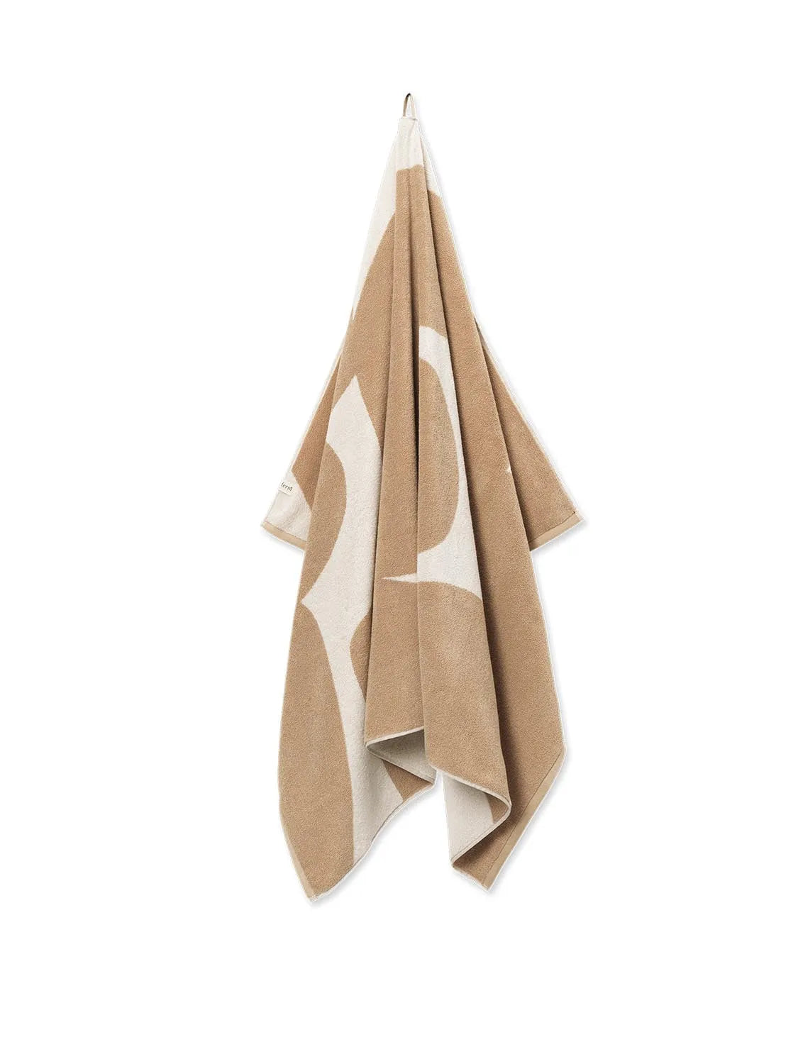 Ebb Badetuch in Sand/Offwhite präsentiert im Onlineshop von KAQTU Design AG. Strandtuch ist von Ferm Living