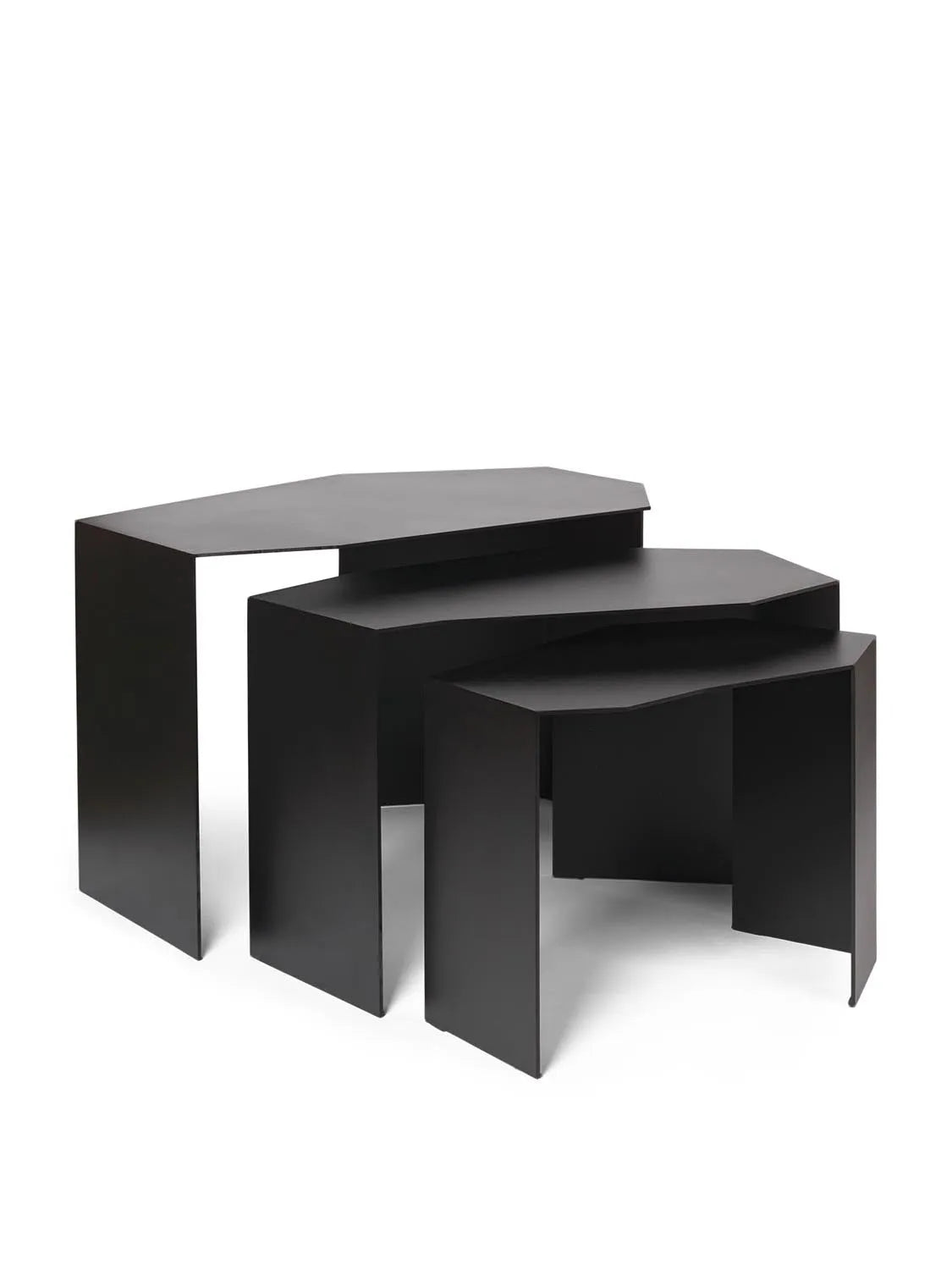 Shard Cluster Tables Set of 3  in  Black präsentiert im Onlineshop von KAQTU Design AG. Beistelltisch ist von Ferm Living