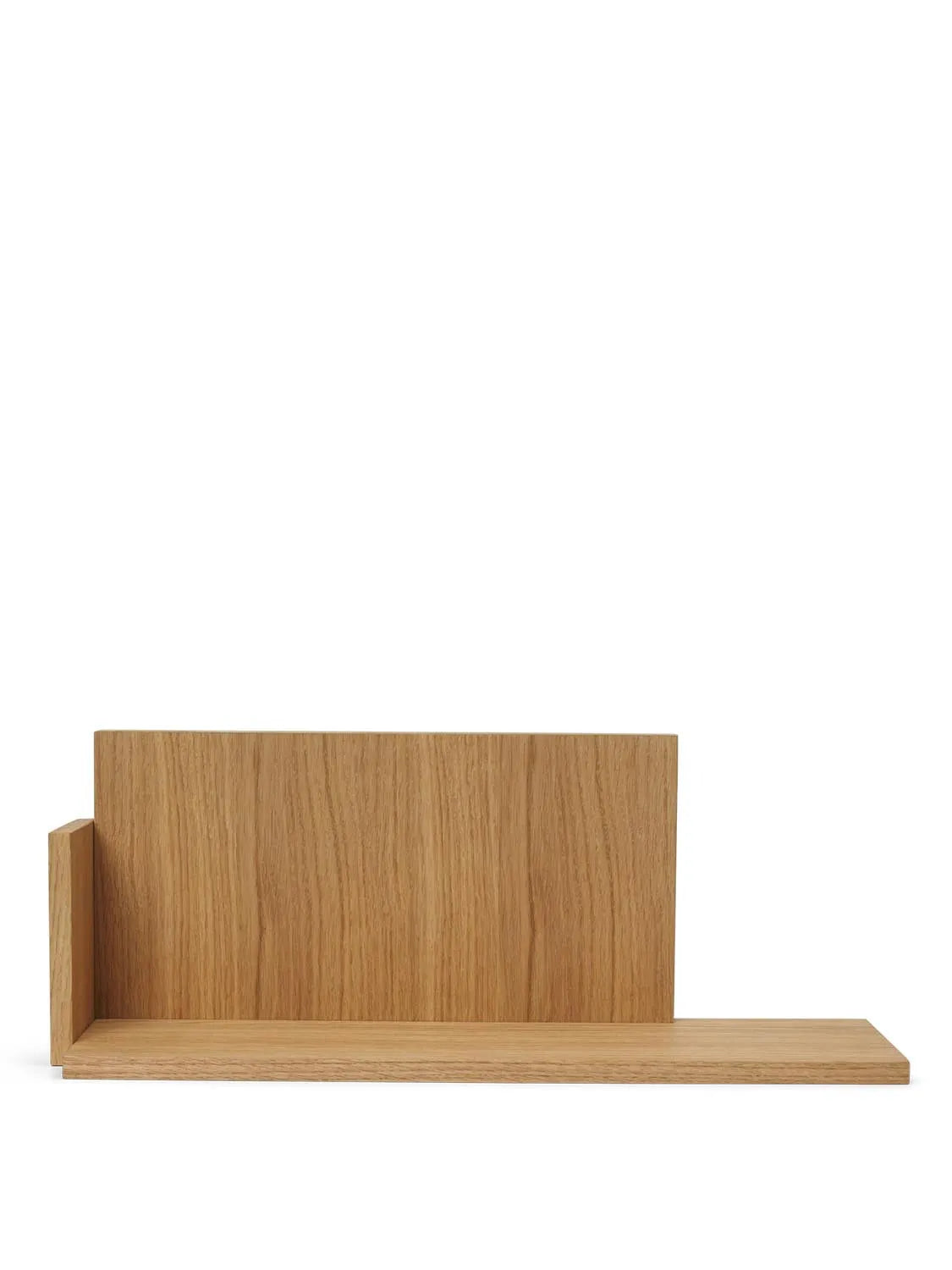 Stagger Regal Low  in  Oiled Oak präsentiert im Onlineshop von KAQTU Design AG. Wandregal ist von Ferm Living