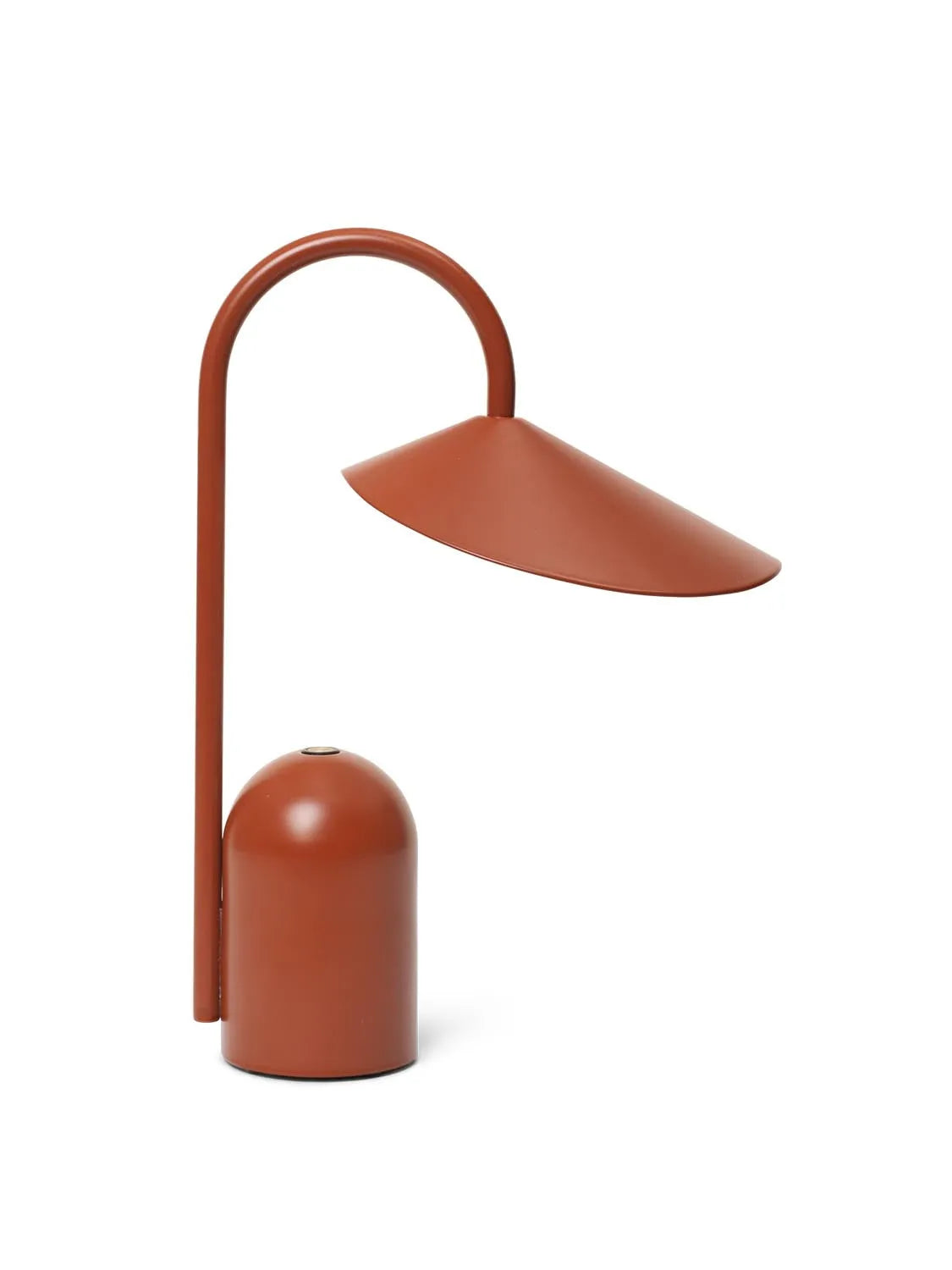 Arum portable Tischleuchte  in  Oxide Red präsentiert im Onlineshop von KAQTU Design AG. Tischleuchte ist von Ferm Living