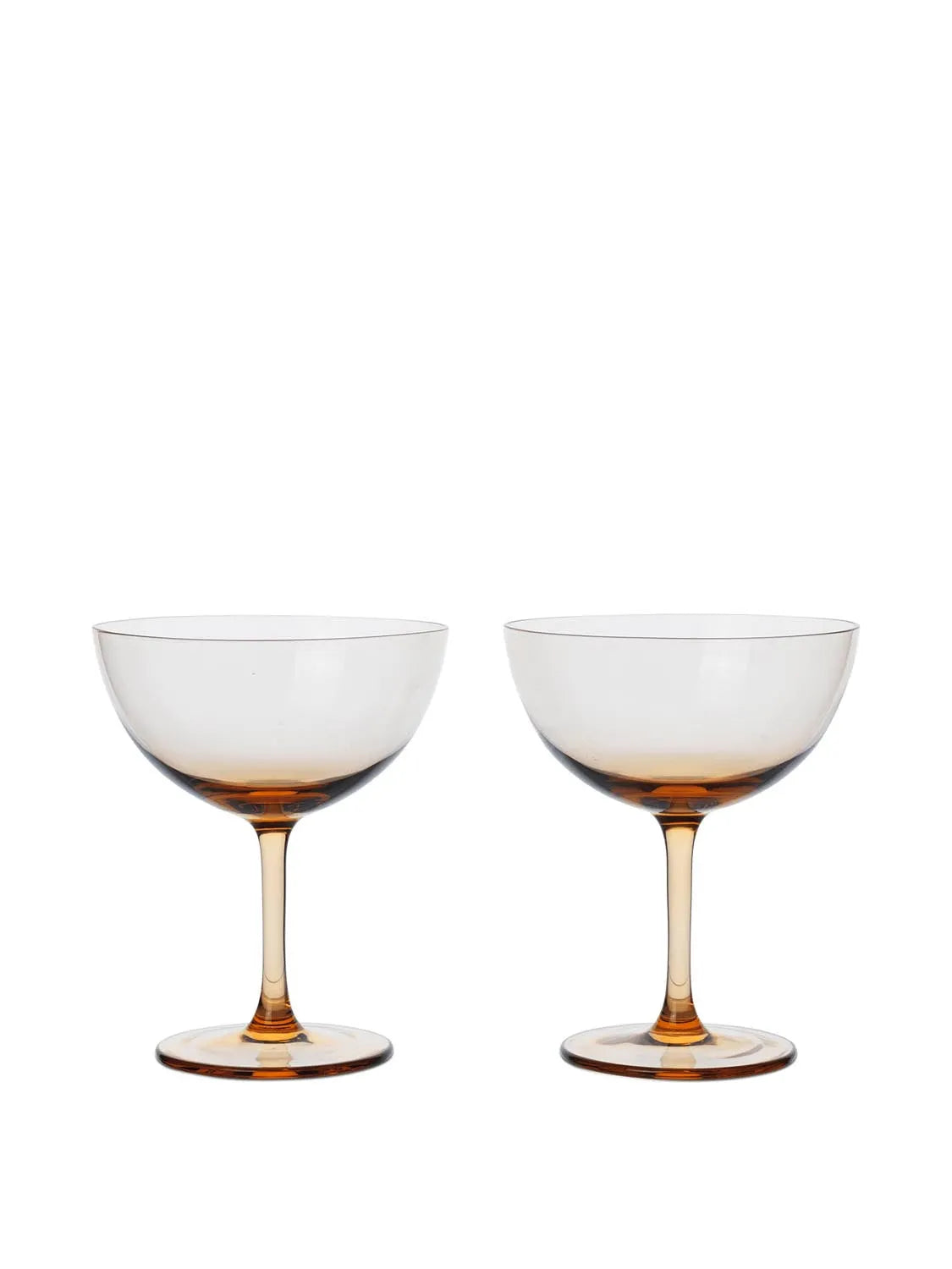 Host Cocktail Glasses Set of 2  in  Blush präsentiert im Onlineshop von KAQTU Design AG. Glas ist von Ferm Living