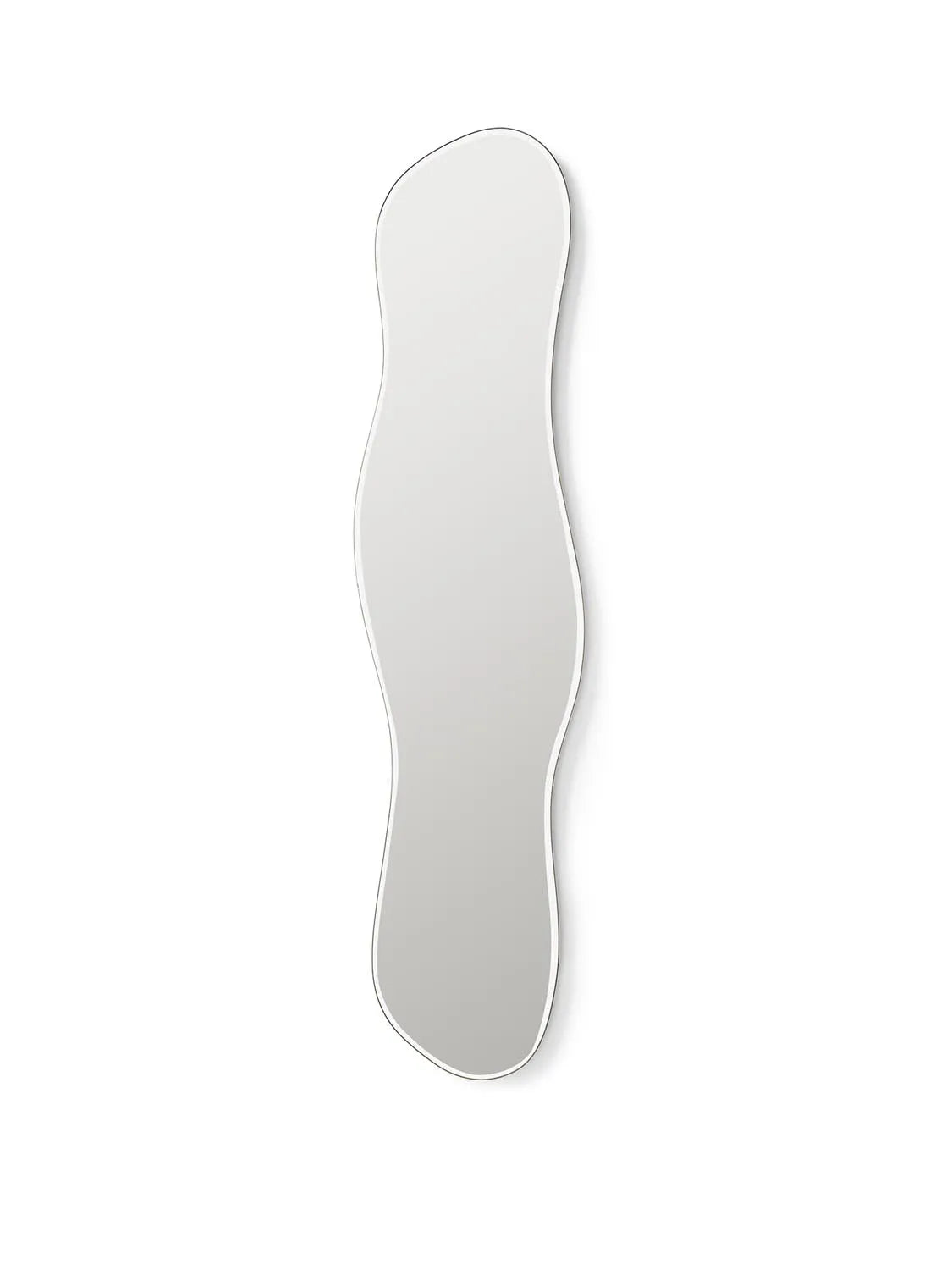 Großer Pond Mirror von Ferm Living: Stilvoller Blickfang für Ihr Zuhause.