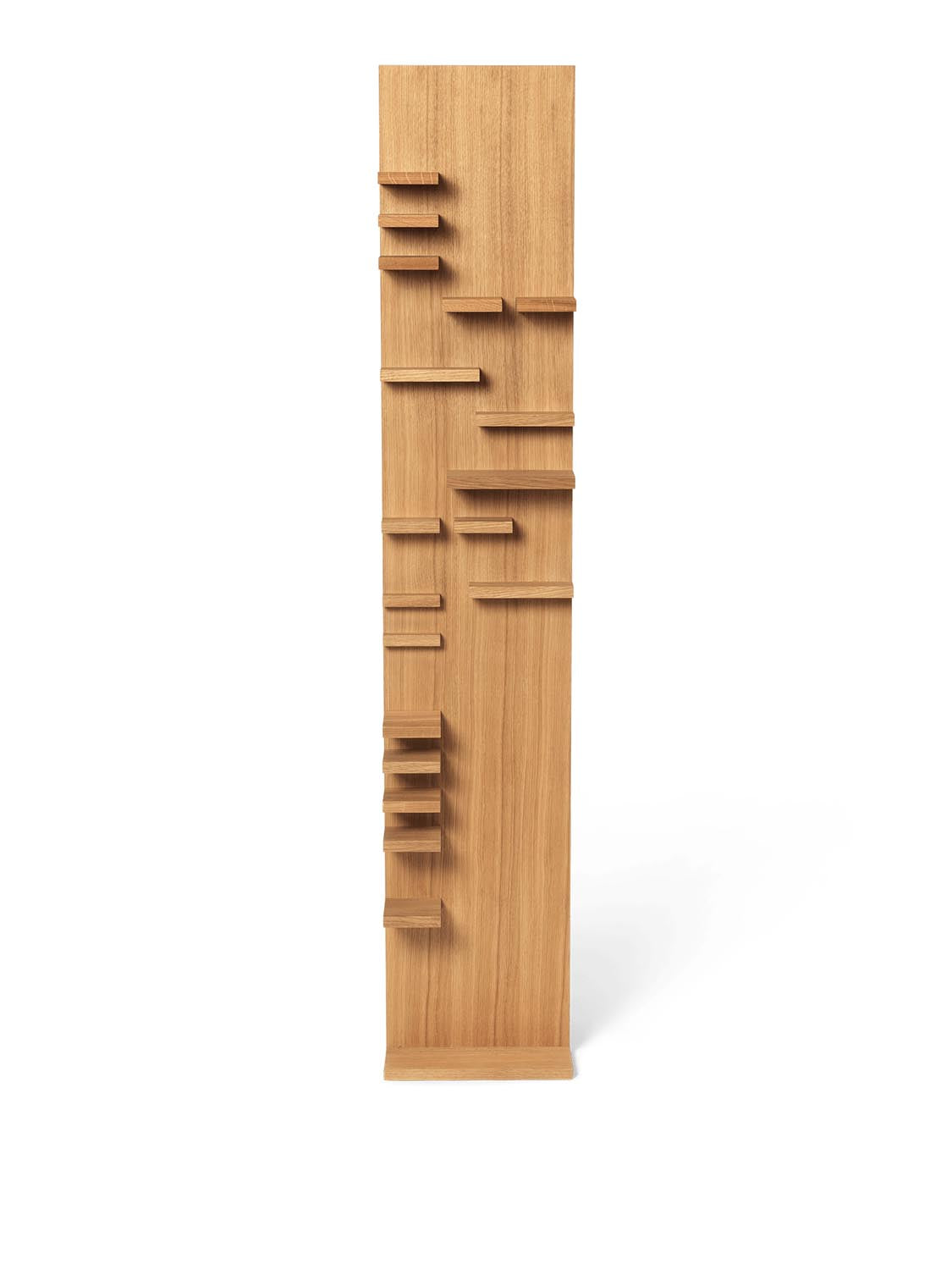 Parade Regal 140 cm  in  Oiled Oak präsentiert im Onlineshop von KAQTU Design AG. Wandregal ist von Ferm Living