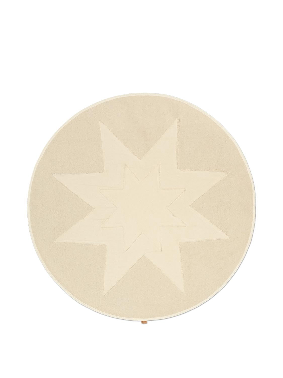 Vela Star Christmas Tree Blanket  in  Natural präsentiert im Onlineshop von KAQTU Design AG. Weihnachtszubehör ist von Ferm Living