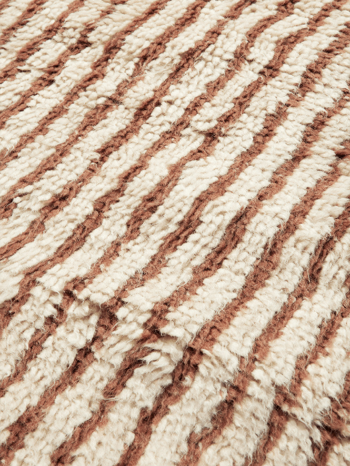 Kami Knotted Teppich 80x120, handgefertigt aus neuseeländischer Wolle.