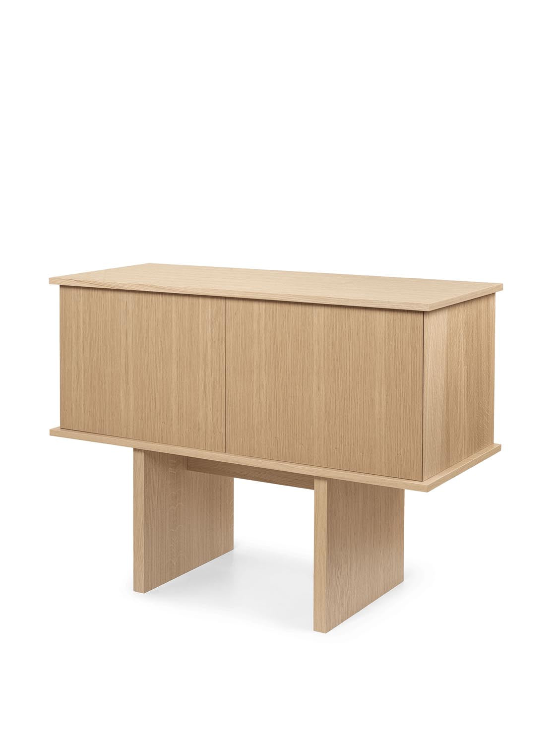 Stilt Sideboard Single  in  Natural Oak präsentiert im Onlineshop von KAQTU Design AG. Sideboard ist von Ferm Living