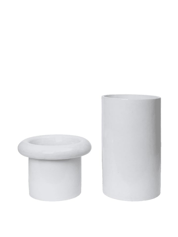 Rollo Pflanzentopf in Weiss präsentiert im Onlineshop von KAQTU Design AG. Pflanzentopf Outdoor ist von Ferm Living