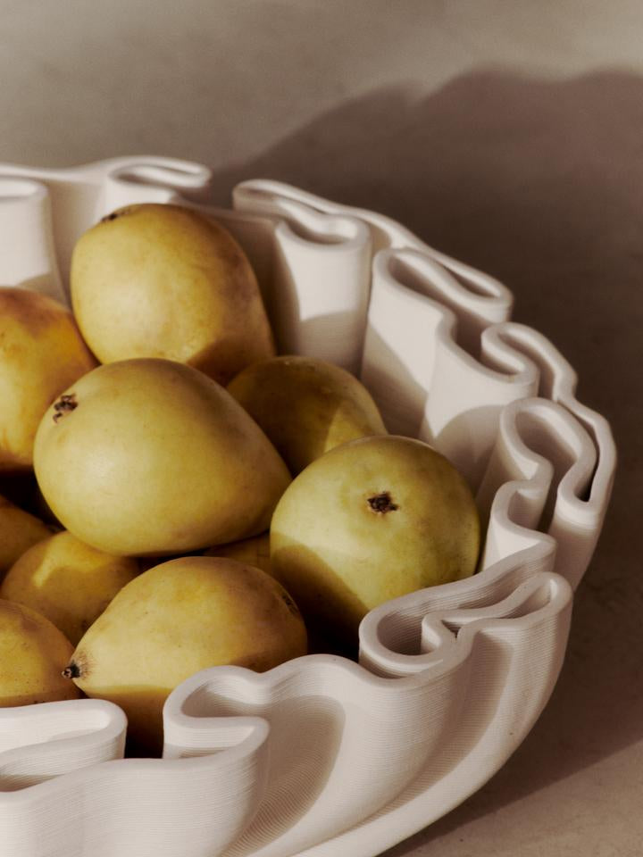 Dedali Bowl in Cremeweiss präsentiert im Onlineshop von KAQTU Design AG. Schale ist von Ferm Living