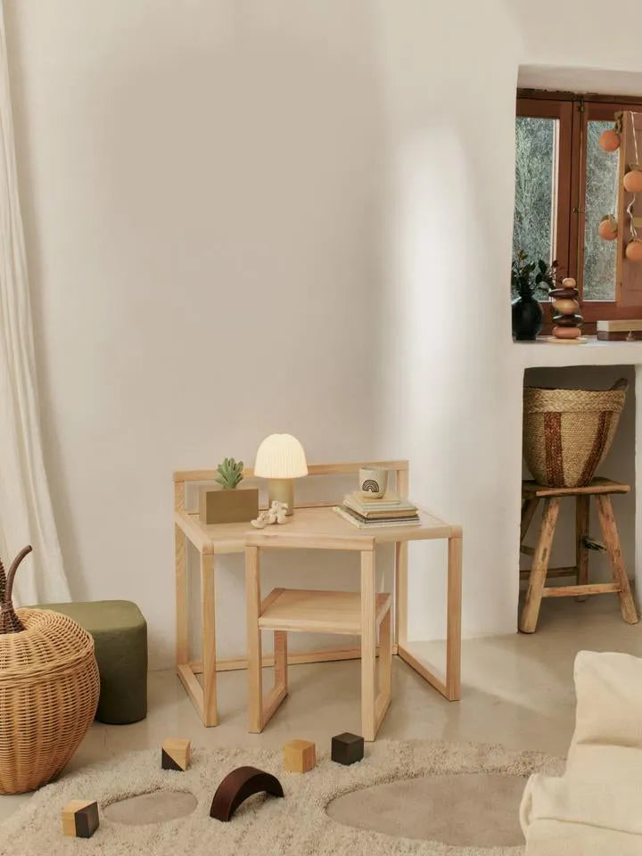 Little Architect Schreibtisch in Asche präsentiert im Onlineshop von KAQTU Design AG. Bürotisch ist von Ferm Living