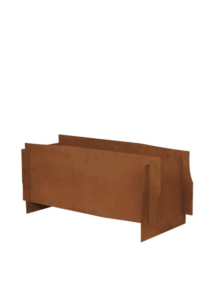Lapel Pflanzgefäss  in Rost präsentiert im Onlineshop von KAQTU Design AG. Pflanzentopf Outdoor ist von Ferm Living