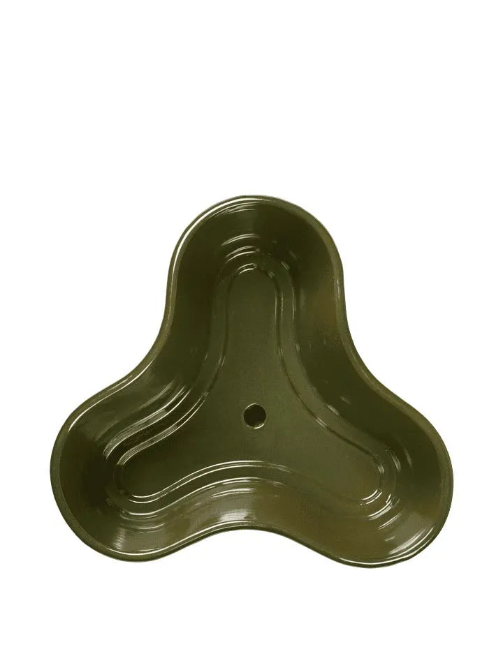 Gemi stapelbare Pflanzgefässe – Set aus 2 in Moosgrün präsentiert im Onlineshop von KAQTU Design AG. Pflanzentopf Outdoor ist von Ferm Living