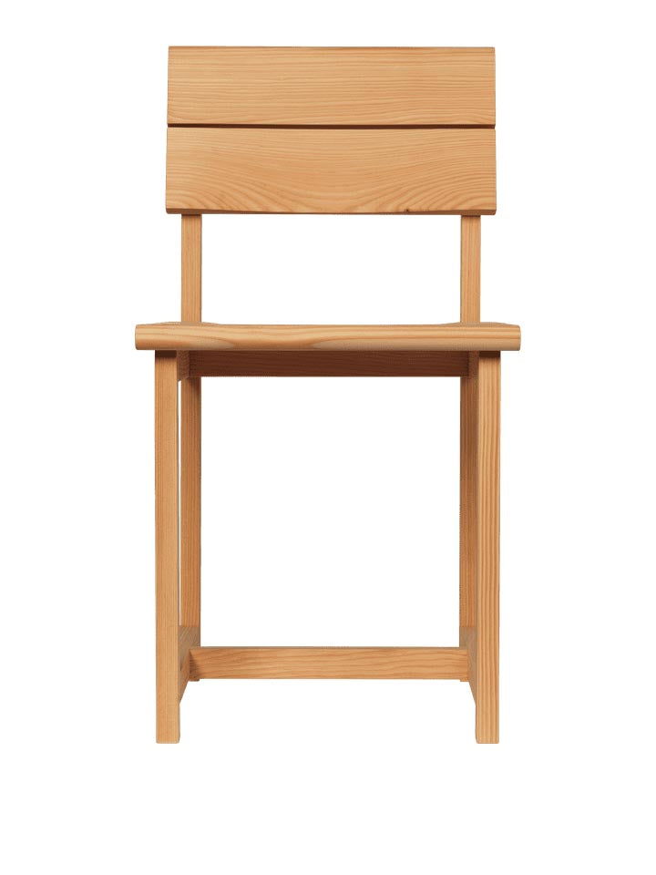 Erleben Sie den Vist Esszimmerstuhl von Ferm Living – ein elegantes Design aus FSC®-zertifizierter Douglasfichte, das Stil und Nachhaltigkeit vereint.