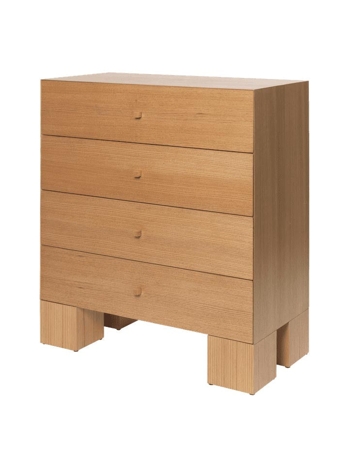 Kuben Kommode 1x4 in Natürliche Eichenfurnier präsentiert im Onlineshop von KAQTU Design AG. Kommode ist von Ferm Living