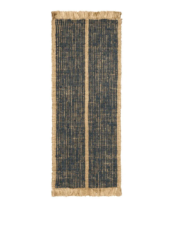 Athen Stripes Läufer 80 x 200  in Natürlich/Tintenblau präsentiert im Onlineshop von KAQTU Design AG. Teppich ist von Ferm Living