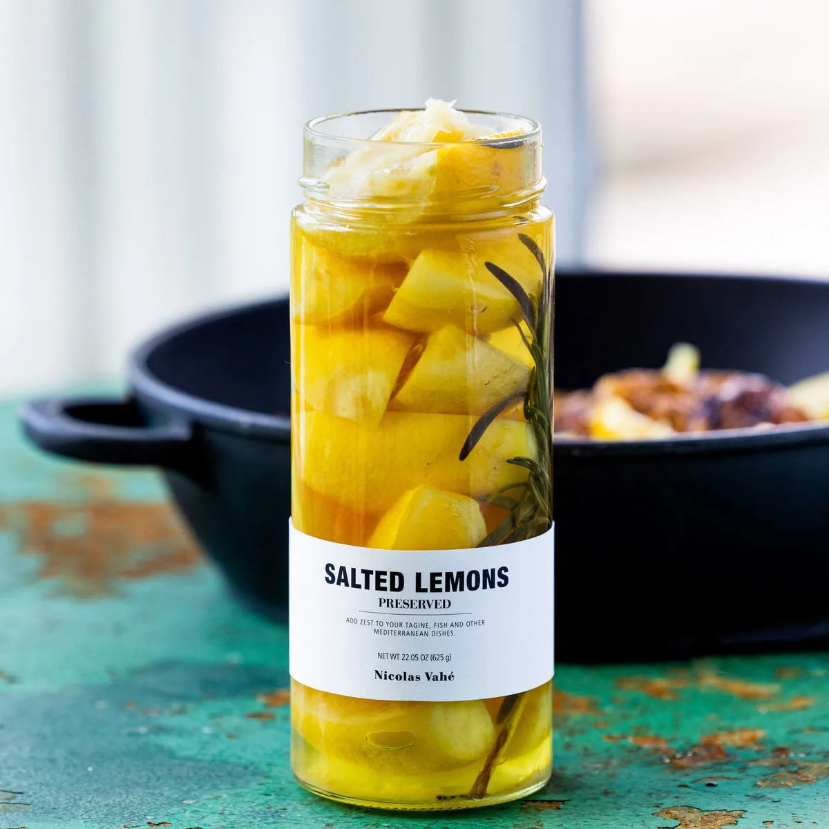 Salted Lemons, Preserved in  präsentiert im Onlineshop von KAQTU Design AG. Lebensmittel ist von Nicolas Vahé